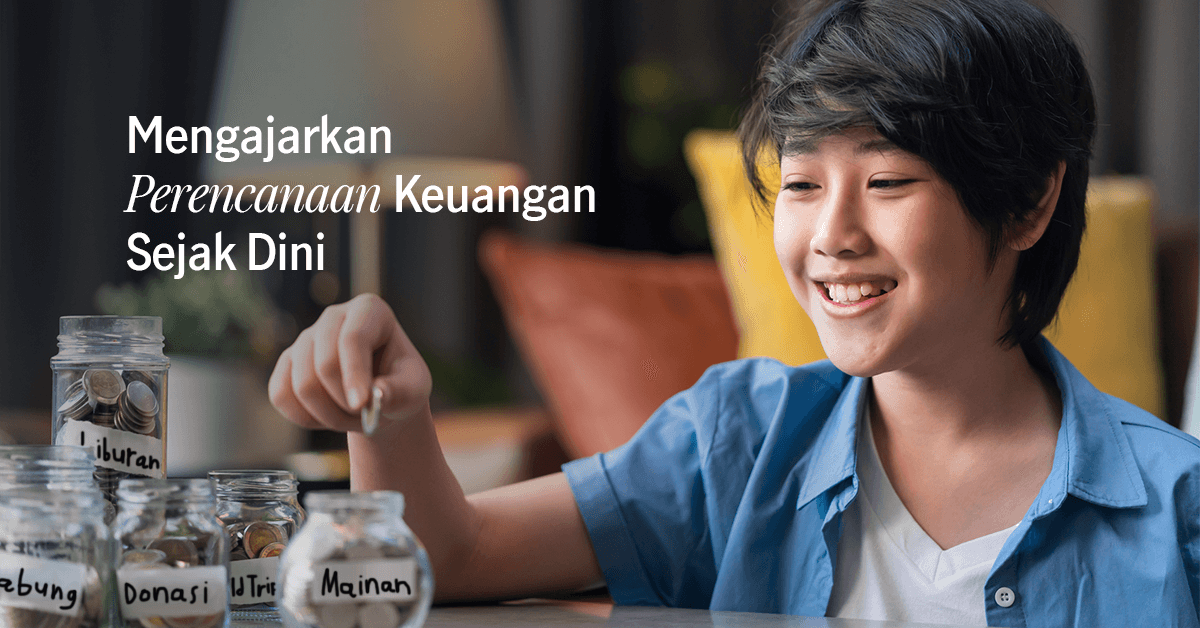 Anak belajar menabung